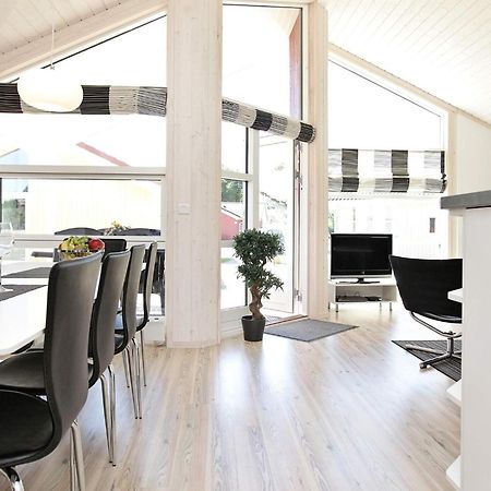 8 Person Holiday Home In Gro Enbrode Großenbrode Εξωτερικό φωτογραφία